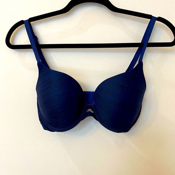 Victoria’s Secret Perfect Shape/Forme Parfaite Bra Size 32DD - Picture 1 of 9